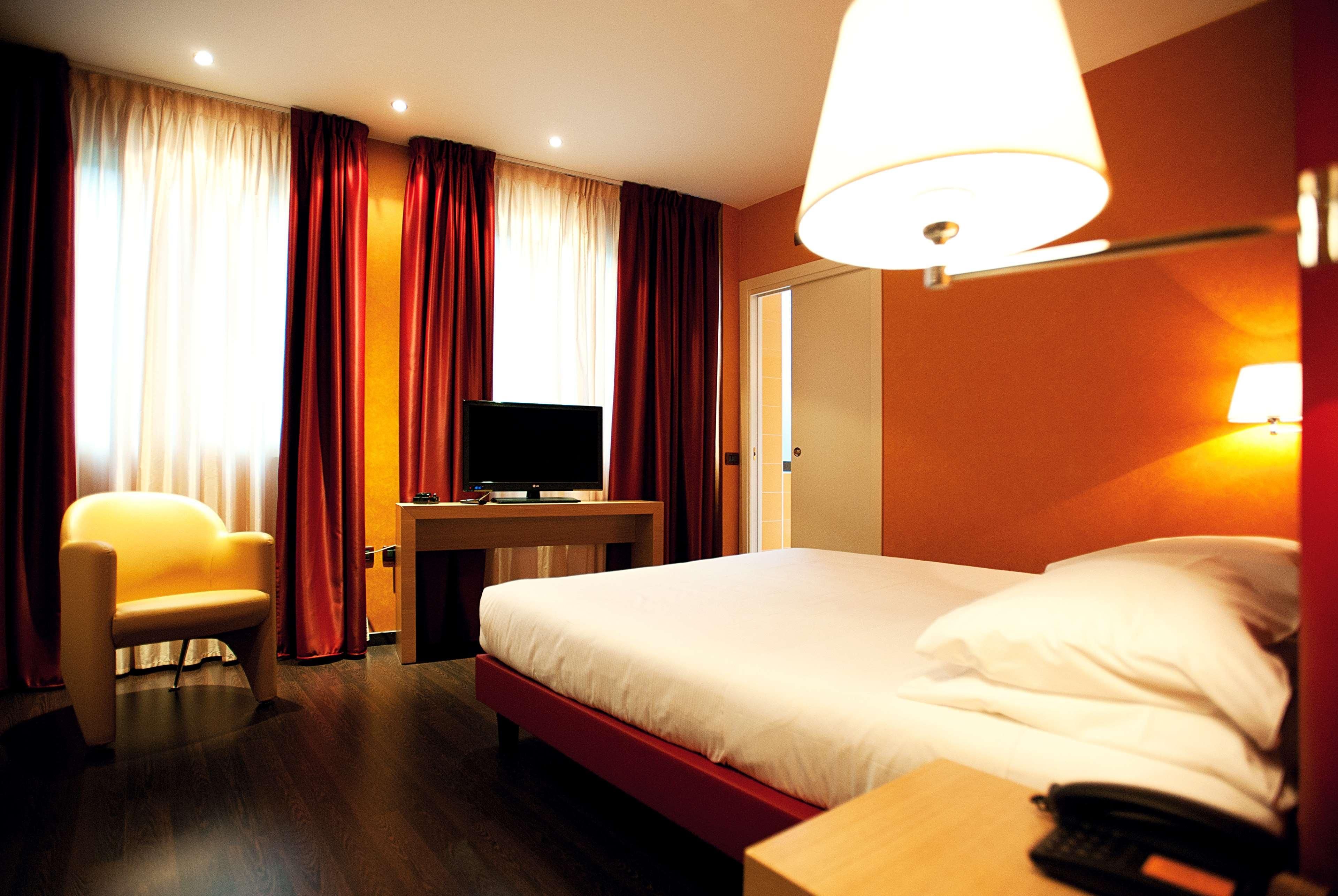 Best Western Hotel Piemontese Bergamo Exterior photo