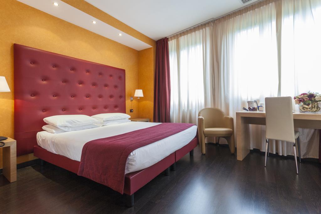 Best Western Hotel Piemontese Bergamo Exterior photo